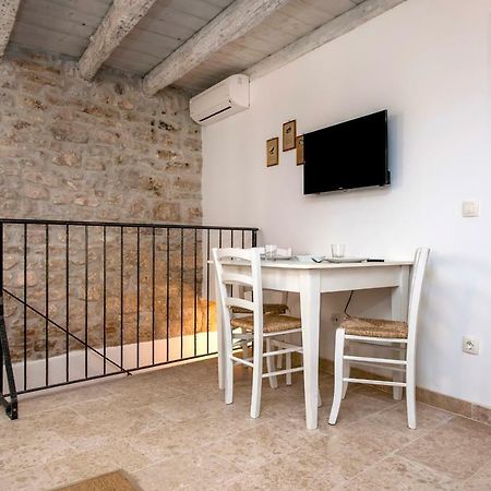 Apartments Casa Roccia Bianca Ρόβινι Εξωτερικό φωτογραφία