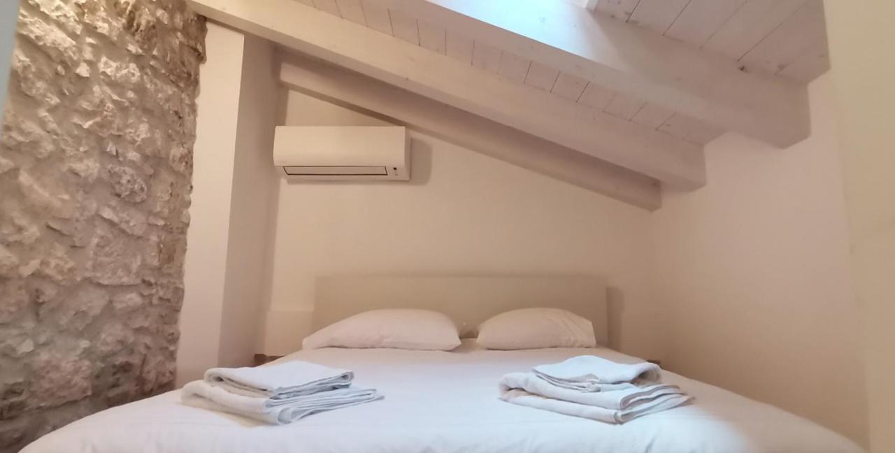 Apartments Casa Roccia Bianca Ρόβινι Εξωτερικό φωτογραφία