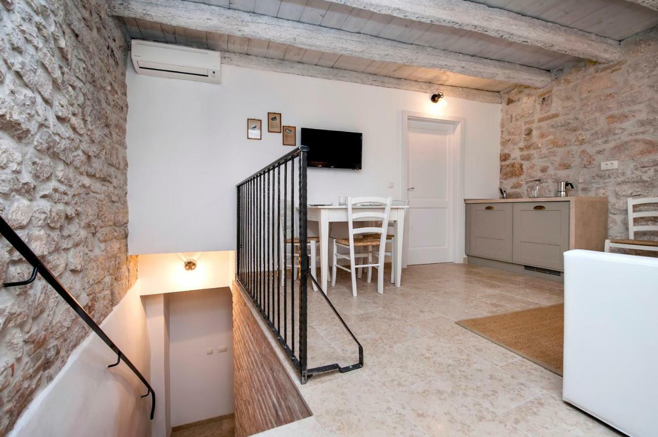 Apartments Casa Roccia Bianca Ρόβινι Εξωτερικό φωτογραφία